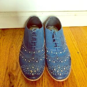 Blue studded oxfords
